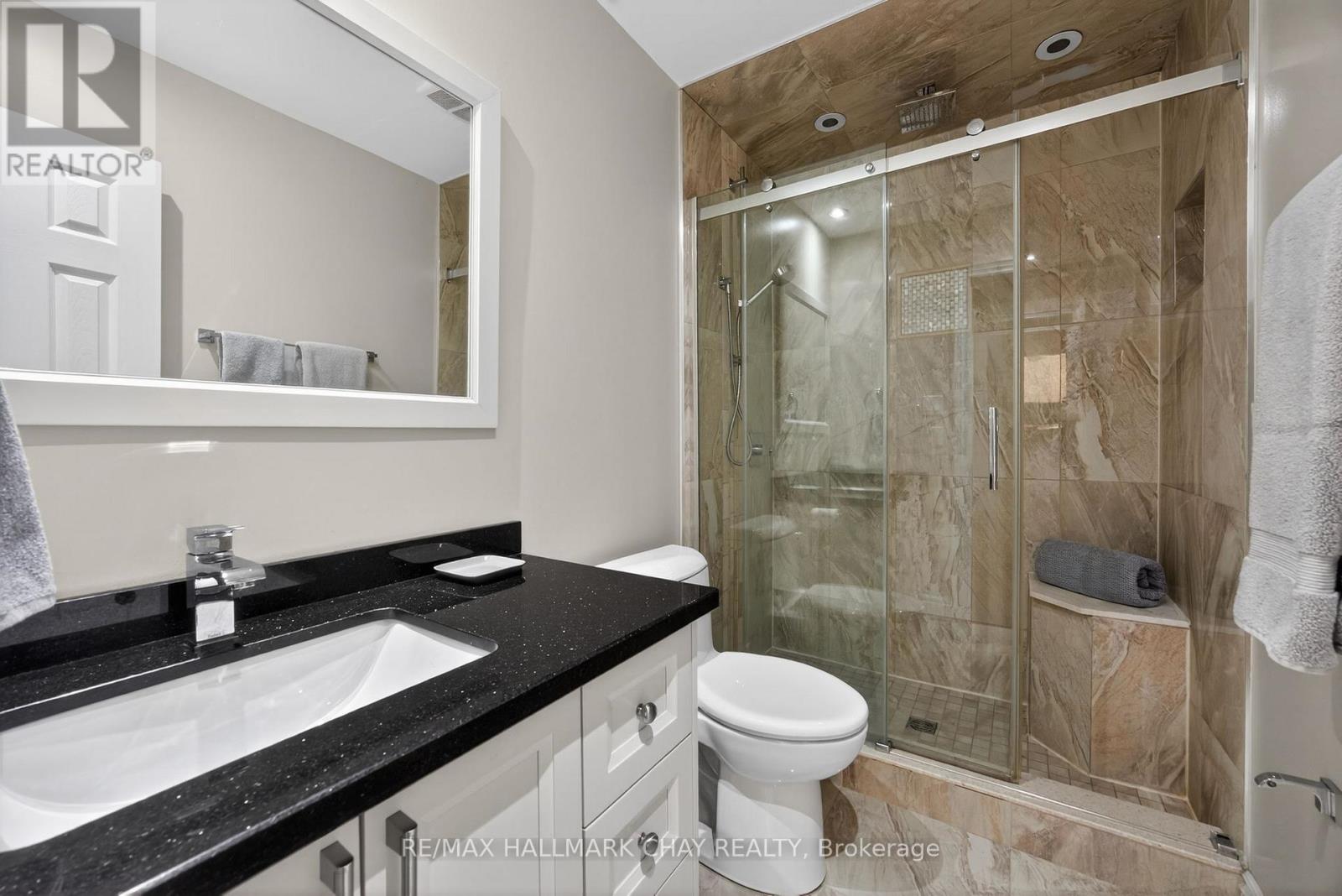 72 Ravenscliffe Court, Brampton, Ontario  L6X 4N9 - Photo 22 - W12764422