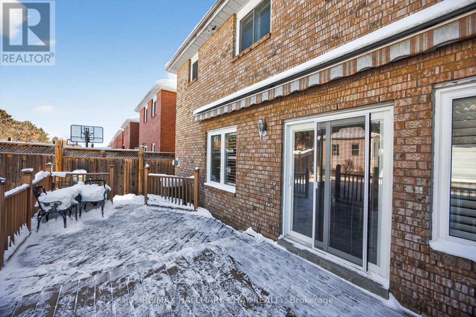 72 Ravenscliffe Court, Brampton, Ontario  L6X 4N9 - Photo 30 - W12764422