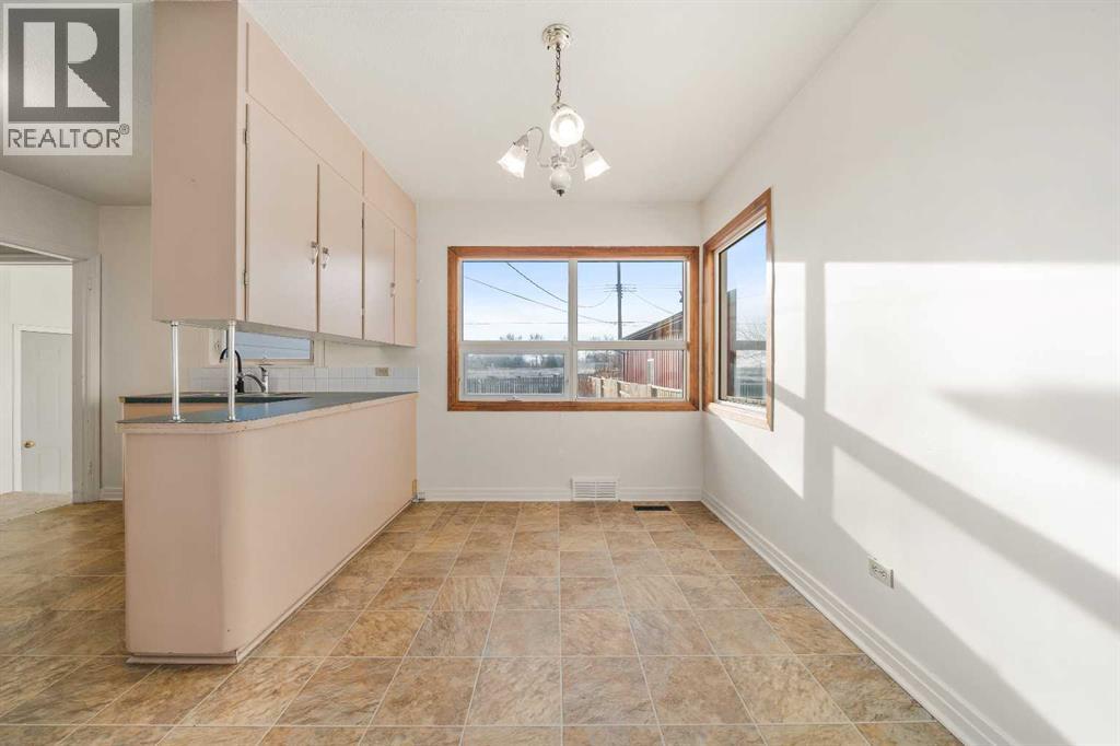 405 8 Avenue E, Bow Island, Alberta  T0K 0G0 - Photo 12 - A2280997