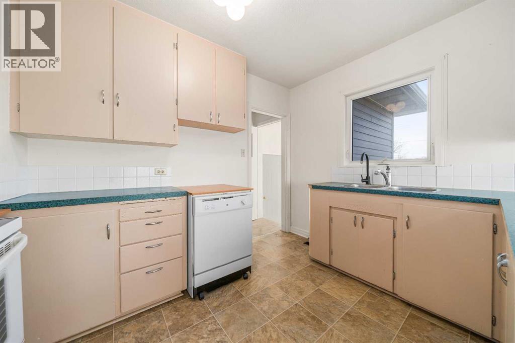 405 8 Avenue E, Bow Island, Alberta  T0K 0G0 - Photo 13 - A2280997