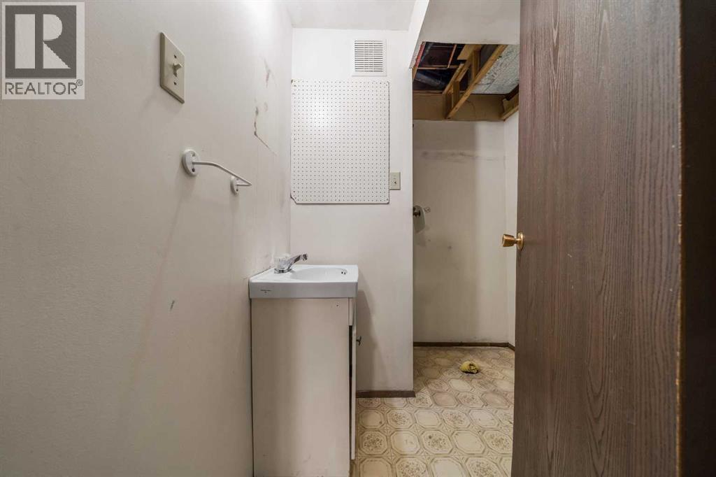 405 8 Avenue E, Bow Island, Alberta  T0K 0G0 - Photo 19 - A2280997