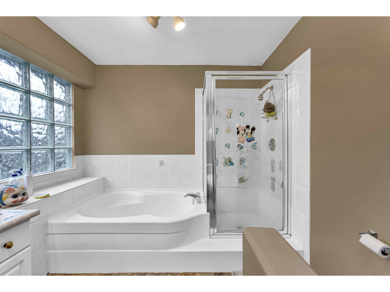 16977 83a Avenue, Surrey, British Columbia  V4N 4V1 - Photo 22 - R3083992