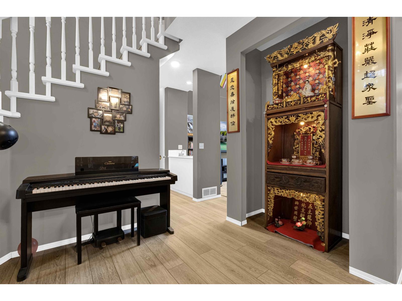 16977 83a Avenue, Surrey, British Columbia  V4N 4V1 - Photo 8 - R3083992