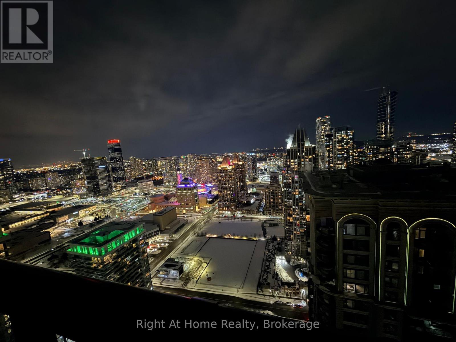 4104 - 395 Square One Drive, Mississauga, Ontario  L5B 0P6 - Photo 12 - W12764454