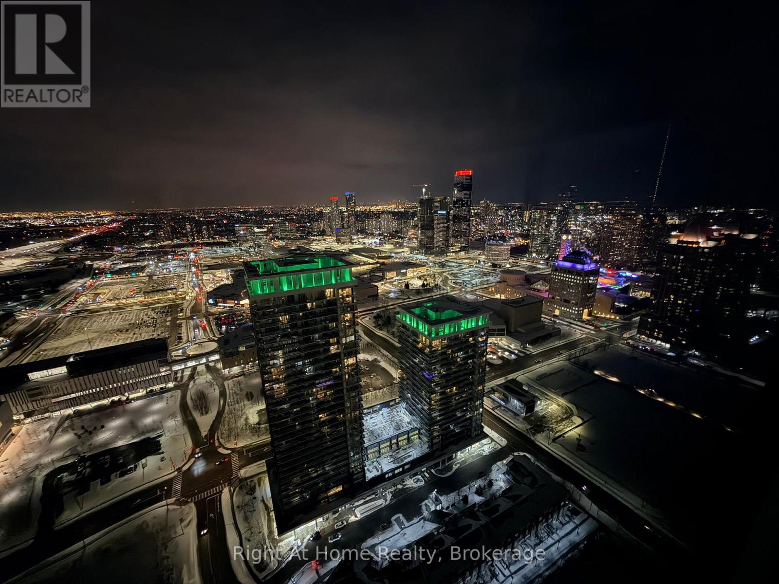 4104 - 395 Square One Drive, Mississauga, Ontario  L5B 0P6 - Photo 14 - W12764454