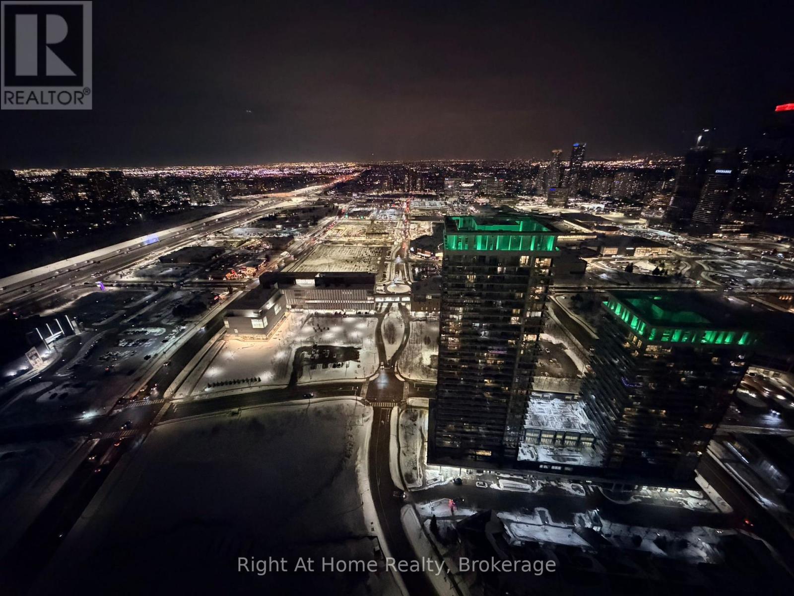 4104 - 395 Square One Drive, Mississauga, Ontario  L5B 0P6 - Photo 15 - W12764454