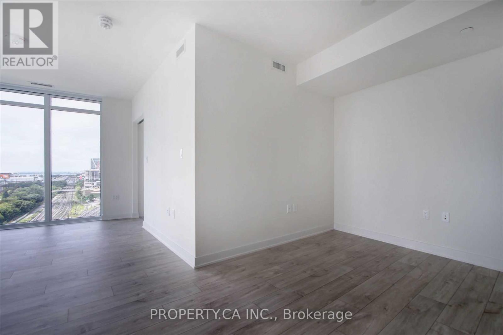 1404w - 27 Bathurst Street, Toronto, Ontario  M5V 2P1 - Photo 12 - C12702624