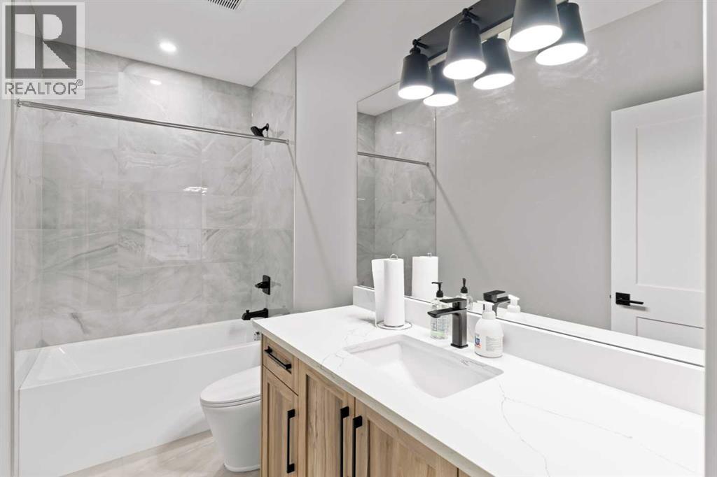 3 Waterford Manor, Chestermere, Alberta  T1X 2T9 - Photo 43 - A2284423