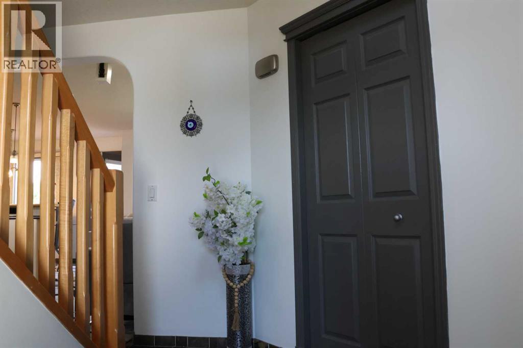 266 Martha's Manor Ne, Calgary, Alberta  T3J 4Y6 - Photo 11 - A2277132