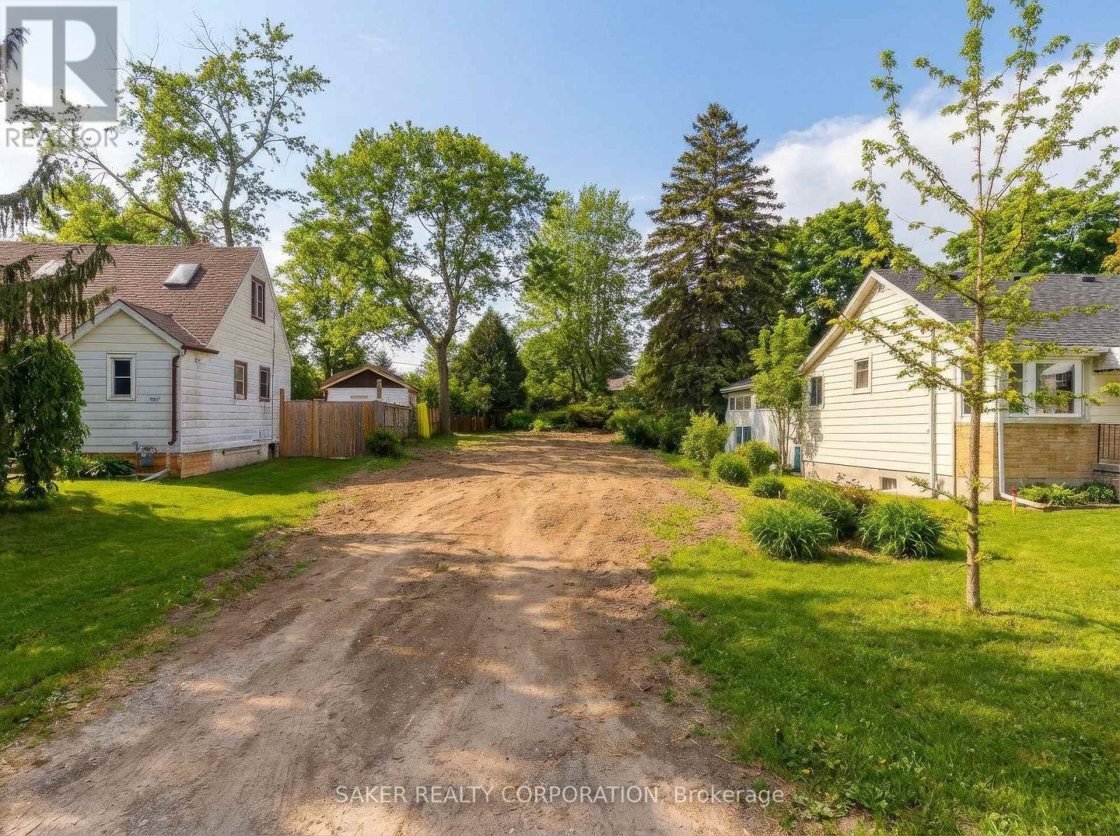 33 CLEMENS STREET, London East, Ontario