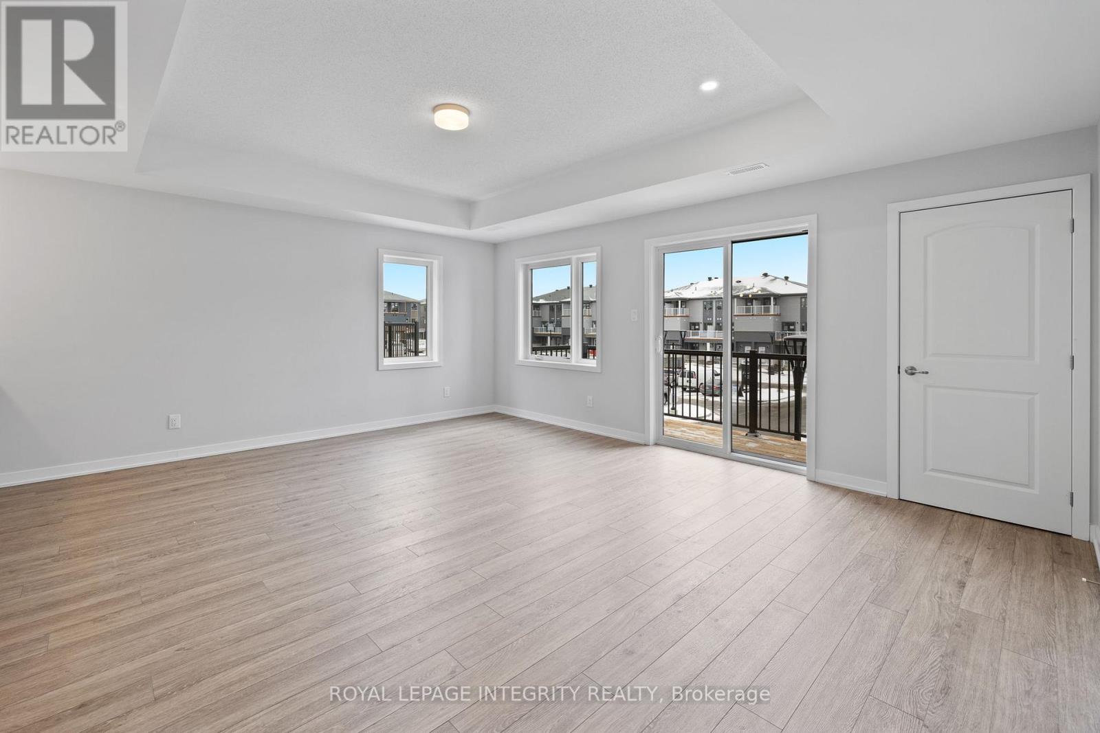 302 Parnian Private, Ottawa, Ontario  K2J 6H3 - Photo 3 - X12764428