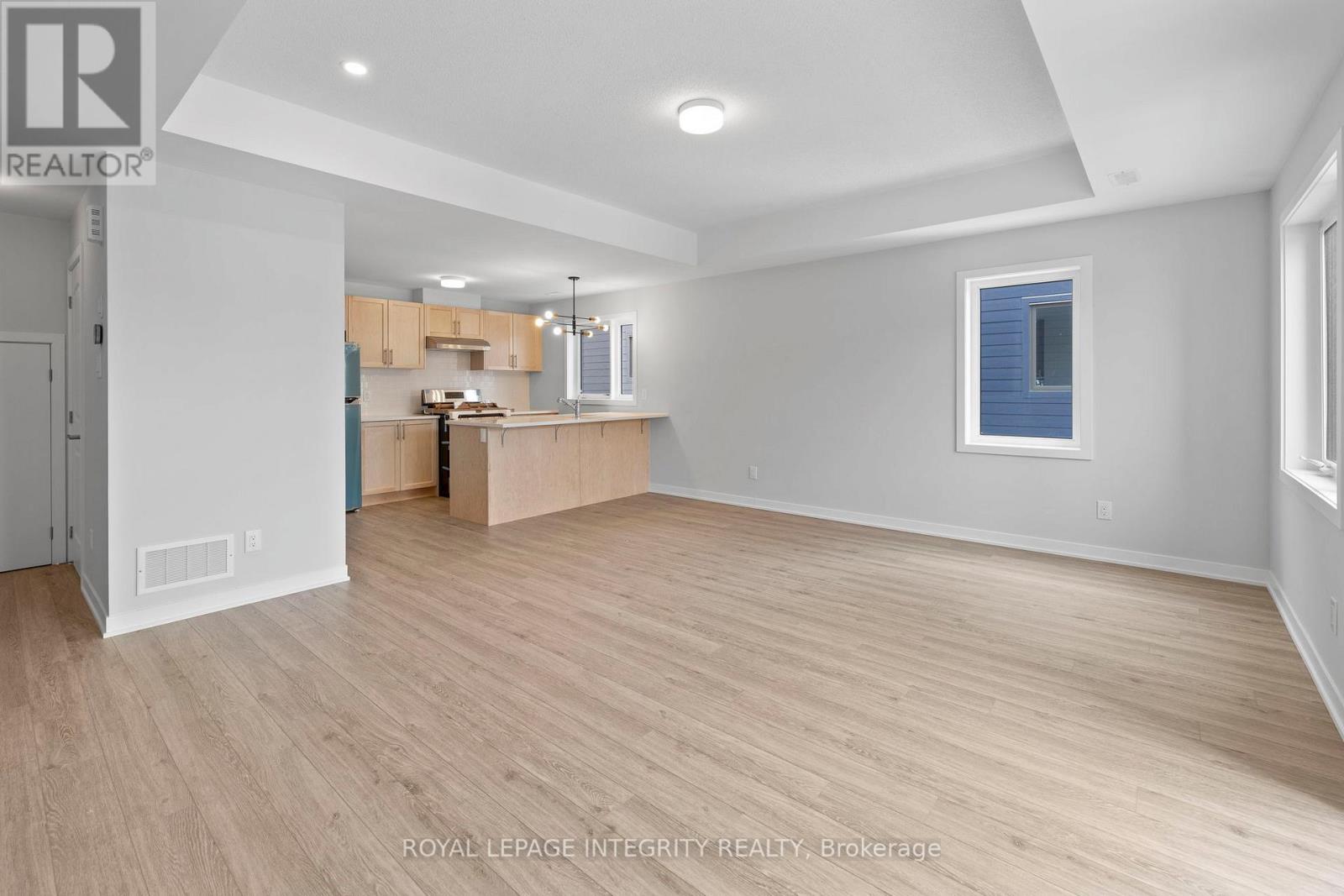 302 Parnian Private, Ottawa, Ontario  K2J 6H3 - Photo 4 - X12764428