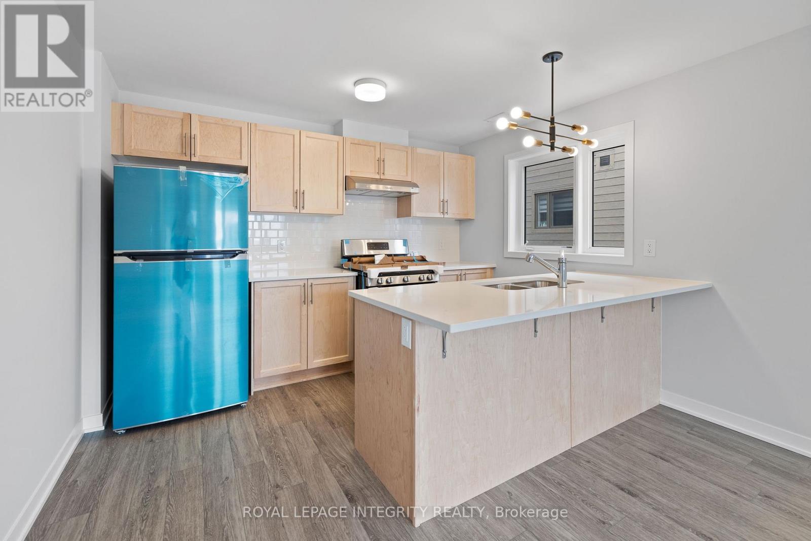 302 Parnian Private, Ottawa, Ontario  K2J 6H3 - Photo 6 - X12764428