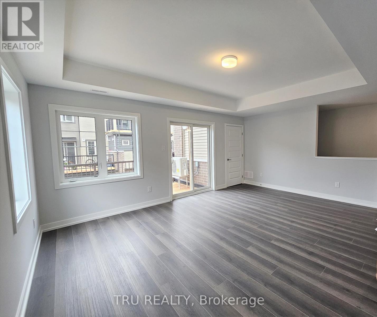 200 Anyolite Private, Ottawa, Ontario  K2J 7J3 - Photo 4 - X12764440