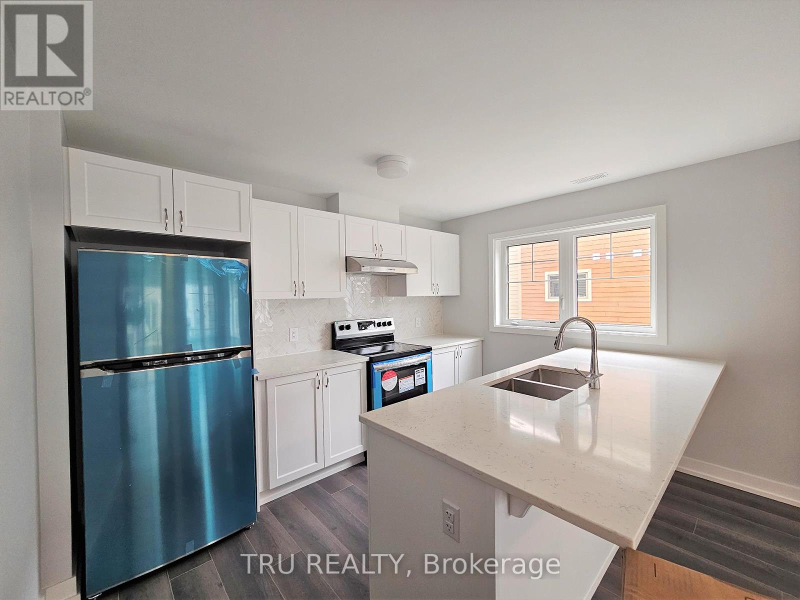 200 Anyolite Private, Ottawa, Ontario  K2J 7J3 - Photo 5 - X12764440