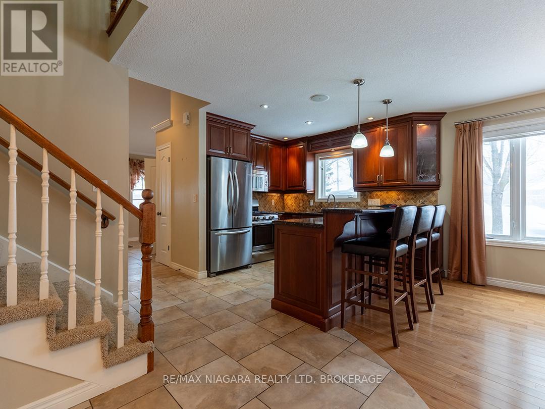 57 Maple Street, Port Colborne, Ontario  L3K 6G7 - Photo 6 - X12764472