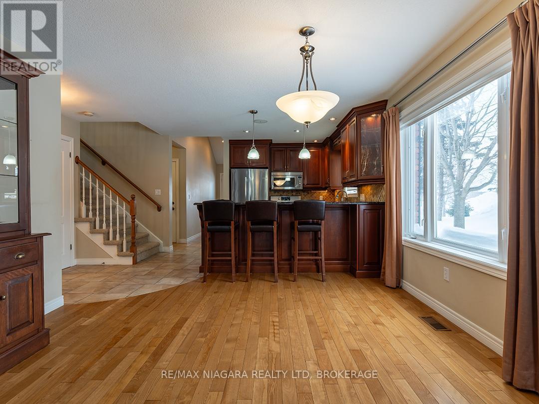 57 Maple Street, Port Colborne, Ontario  L3K 6G7 - Photo 8 - X12764472