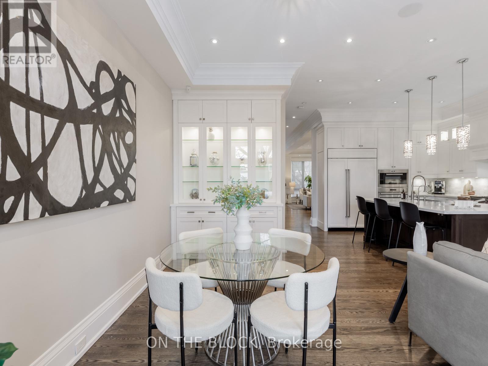 225 Joicey Boulevard, Toronto, Ontario  M5M 2V4 - Photo 14 - C12764436