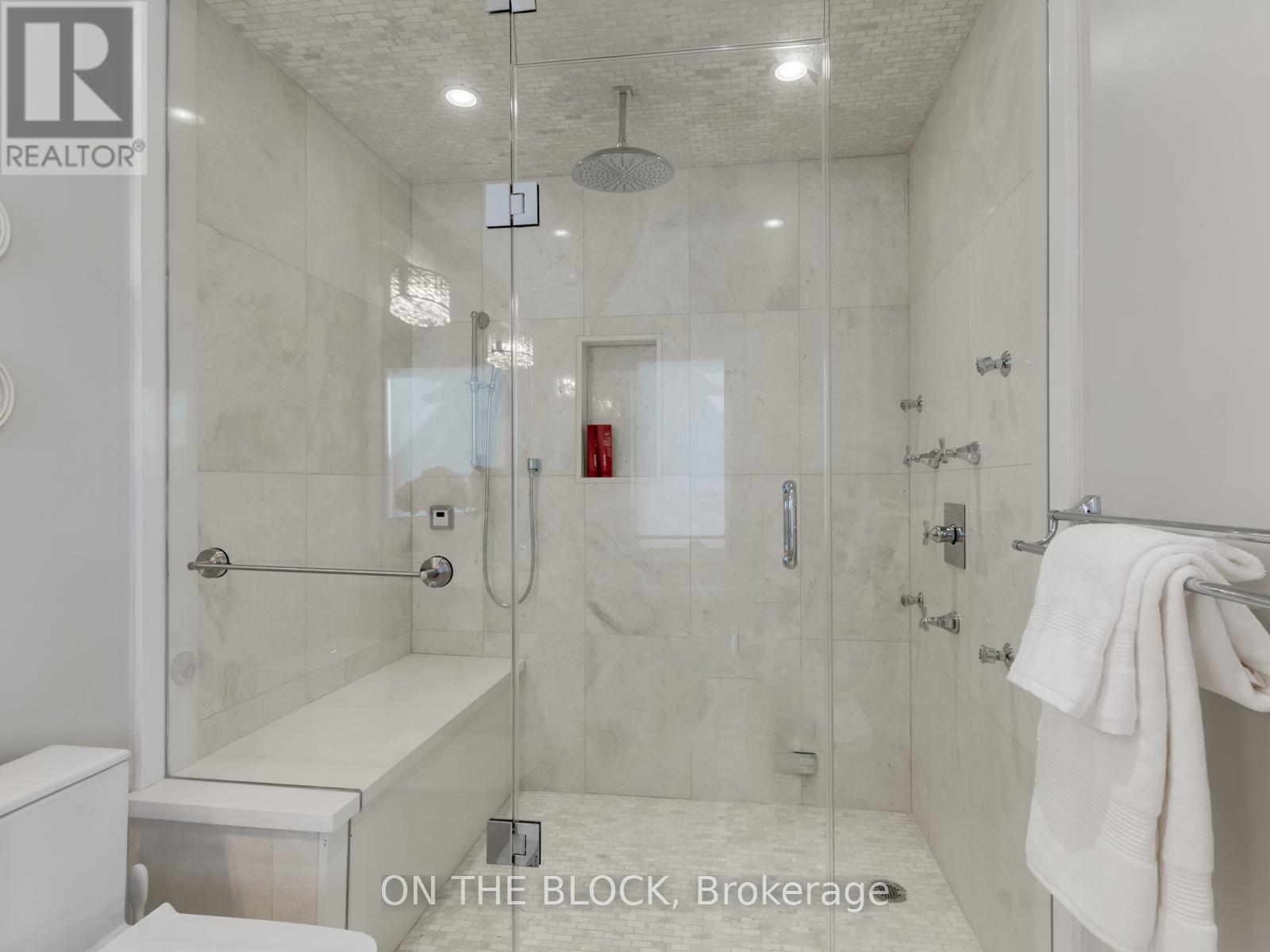 225 Joicey Boulevard, Toronto, Ontario  M5M 2V4 - Photo 23 - C12764436