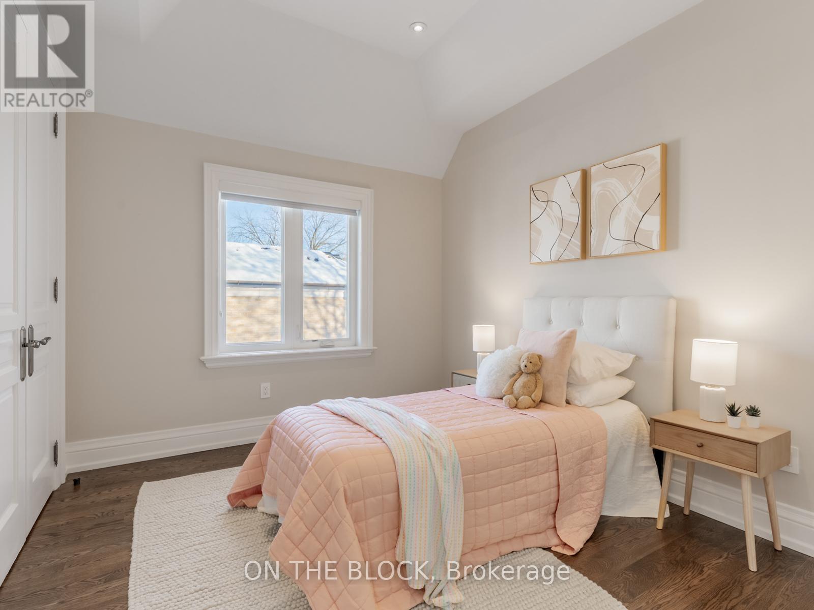 225 Joicey Boulevard, Toronto, Ontario  M5M 2V4 - Photo 28 - C12764436