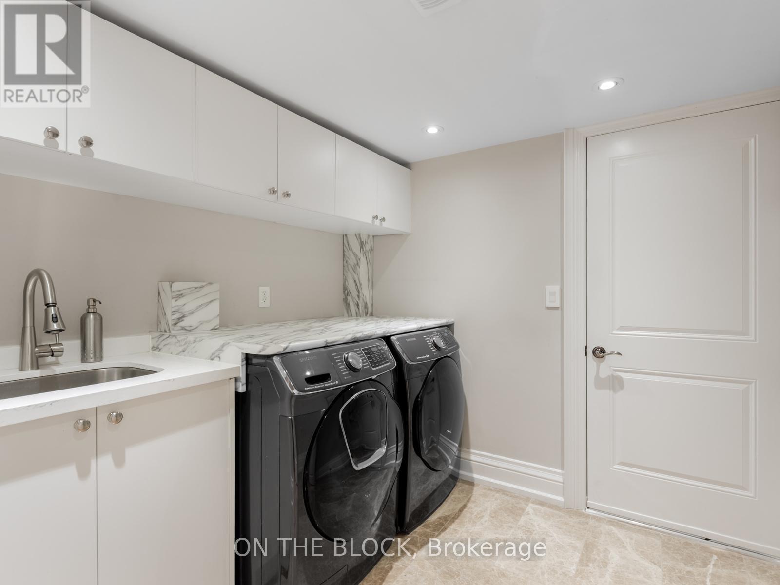 225 Joicey Boulevard, Toronto, Ontario  M5M 2V4 - Photo 35 - C12764436