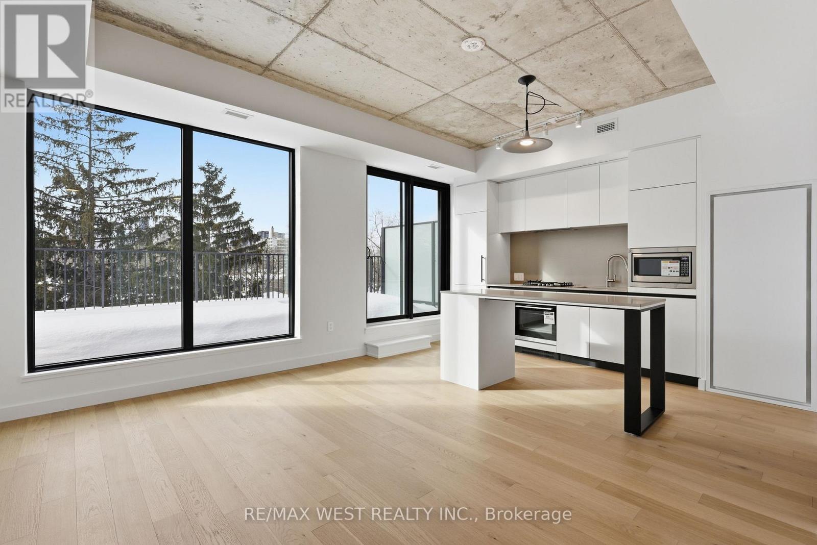 611 - 1720 BAYVIEW AVENUE W, Toronto, Ontario