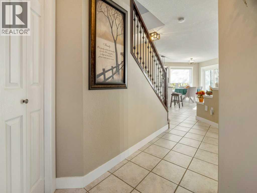 425 Fairmont Boulevard S, Lethbridge, Alberta  T1K 7G2 - Photo 8 - A2267871