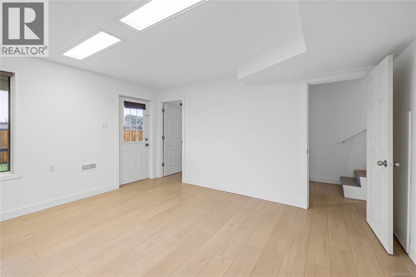 7158 Dickinson Rd, Lantzville, British Columbia  V0R 2H0 - Photo 32 - 1025212