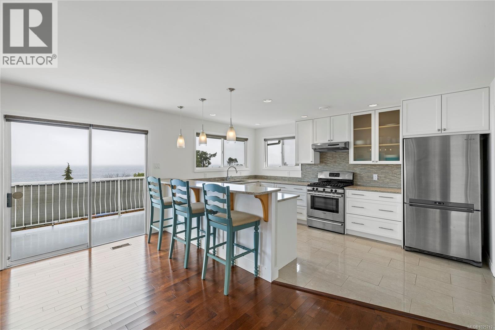 7158 Dickinson Rd, Lantzville, British Columbia  V0R 2H0 - Photo 14 - 1025212