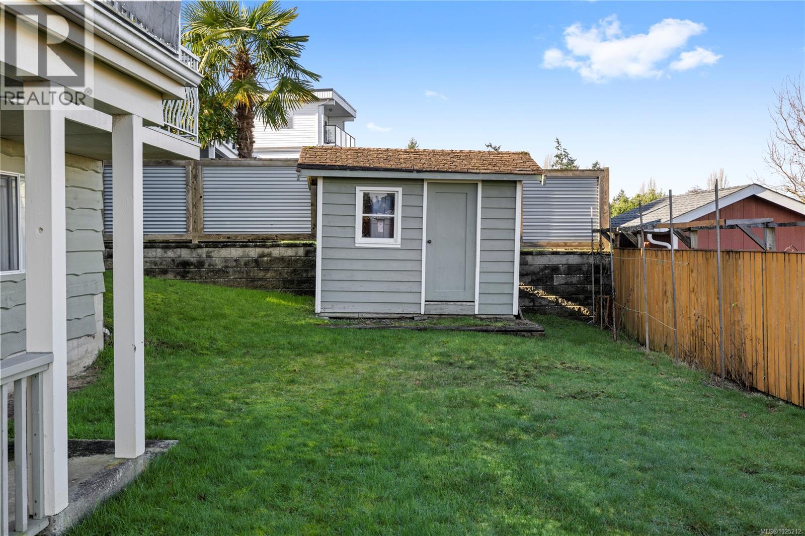 7158 Dickinson Rd, Lantzville, British Columbia  V0R 2H0 - Photo 39 - 1025212