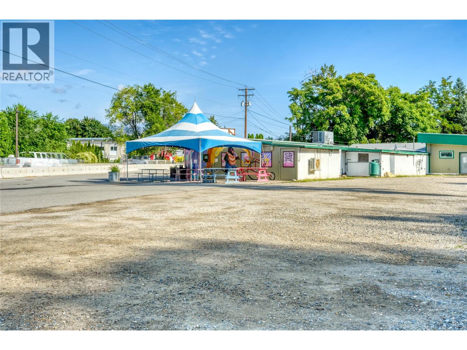 1149 Maple Street, Okanagan Falls, British Columbia  V0H 1R2 - Photo 37 - 10373983