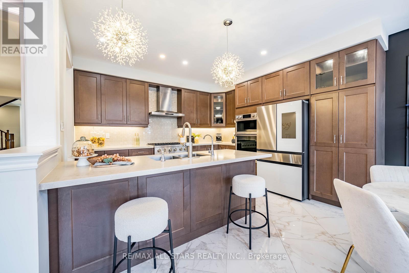 170 Fallharvest Way, Whitchurch-Stouffville, Ontario  L4A 5A2 - Photo 17 - N12764434