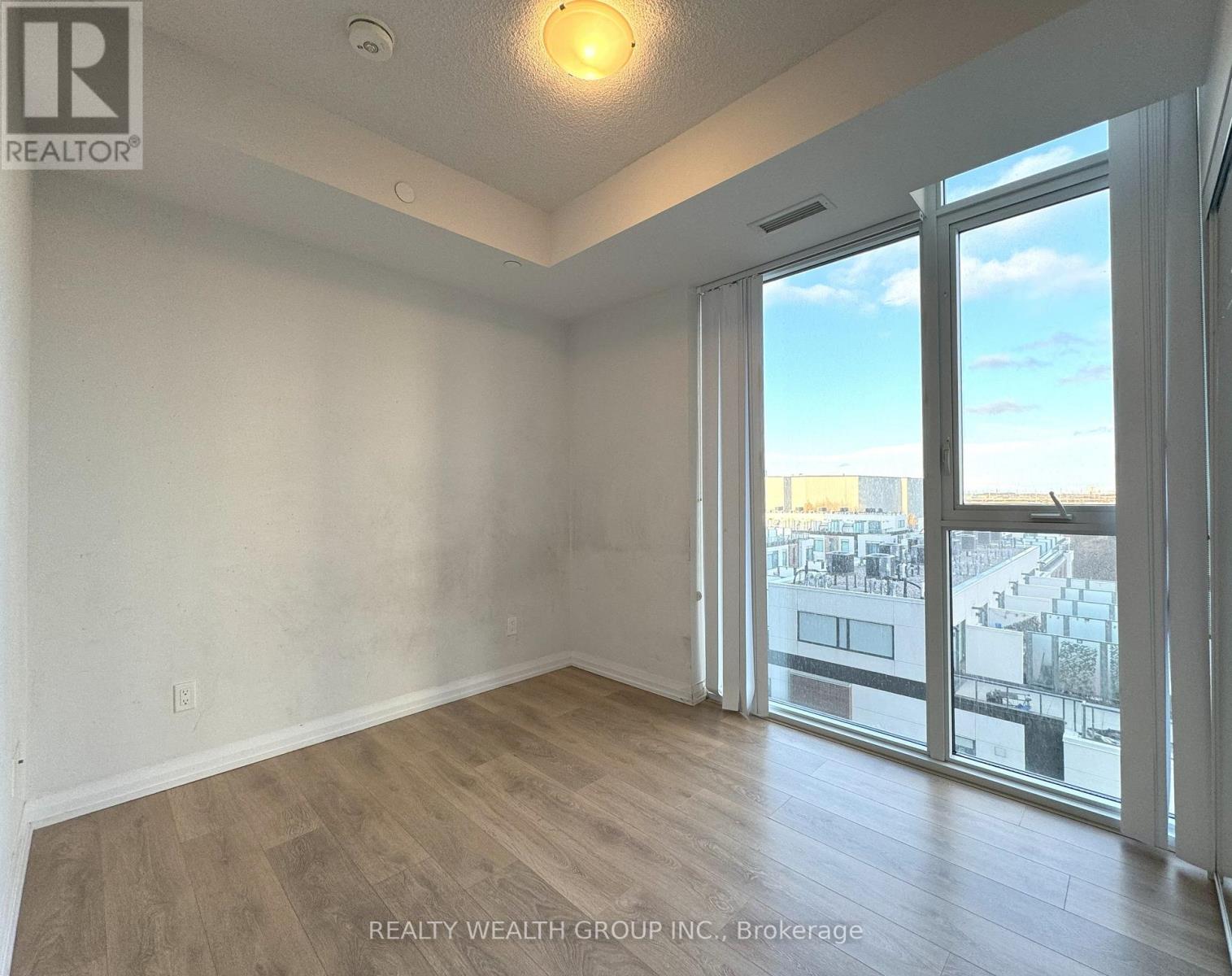 504 - 7895 Jane Street, Vaughan, Ontario  L4K 2M7 - Photo 6 - N12764450