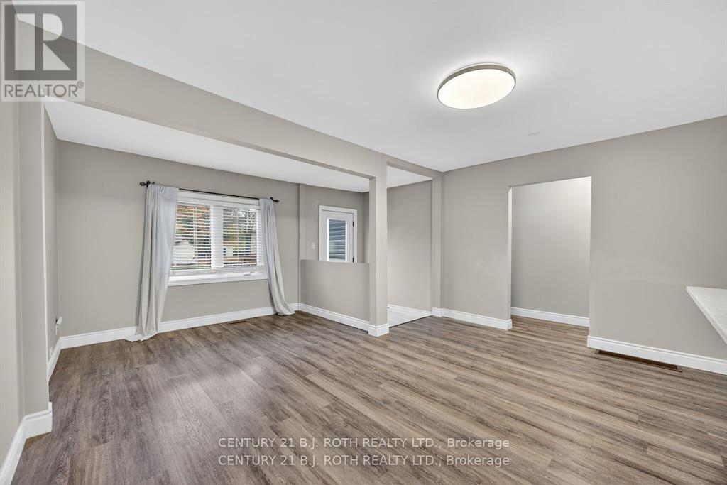 155 Penetang Street, Barrie, Ontario  L4M 1V9 - Photo 10 - S12764494