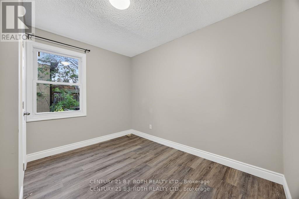 155 Penetang Street, Barrie, Ontario  L4M 1V9 - Photo 16 - S12764494