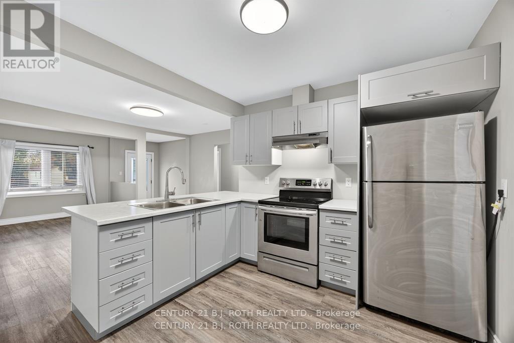 155 Penetang Street, Barrie, Ontario  L4M 1V9 - Photo 8 - S12764494