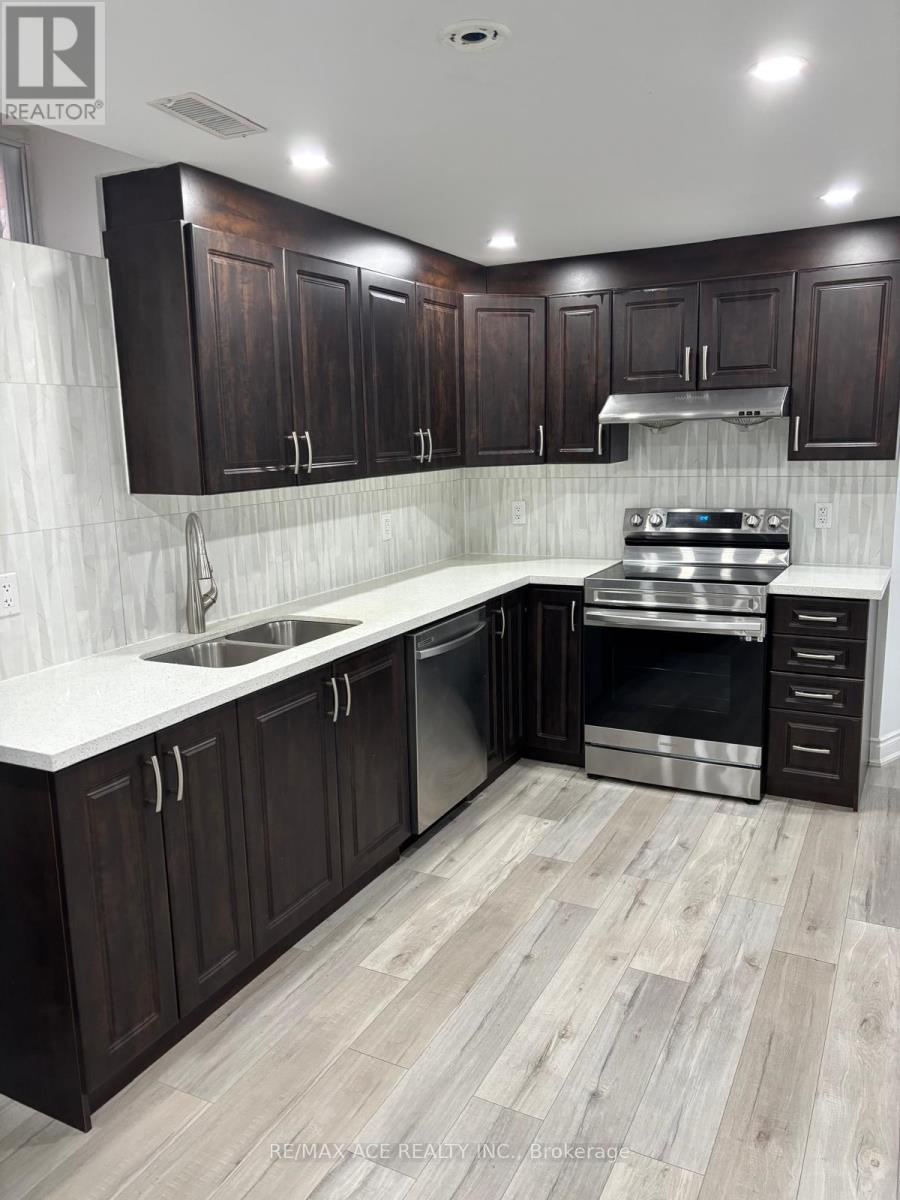 Bsmt - 406 Comiskey Crescent, Mississauga, Ontario  L5W 0C6 - Photo 7 - W12764452