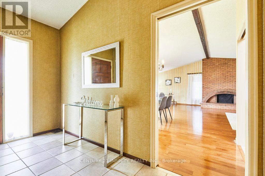 1 Goodland Gate, Toronto, Ontario  M1S 1V4 - Photo 5 - E12654336