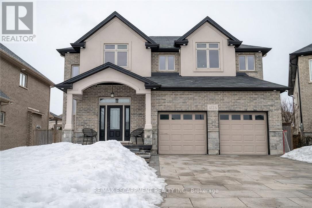 4126 Prokich Court, Lincoln (Beamsville), Ontario  L3J 0M1 - Photo 1 - X12764464