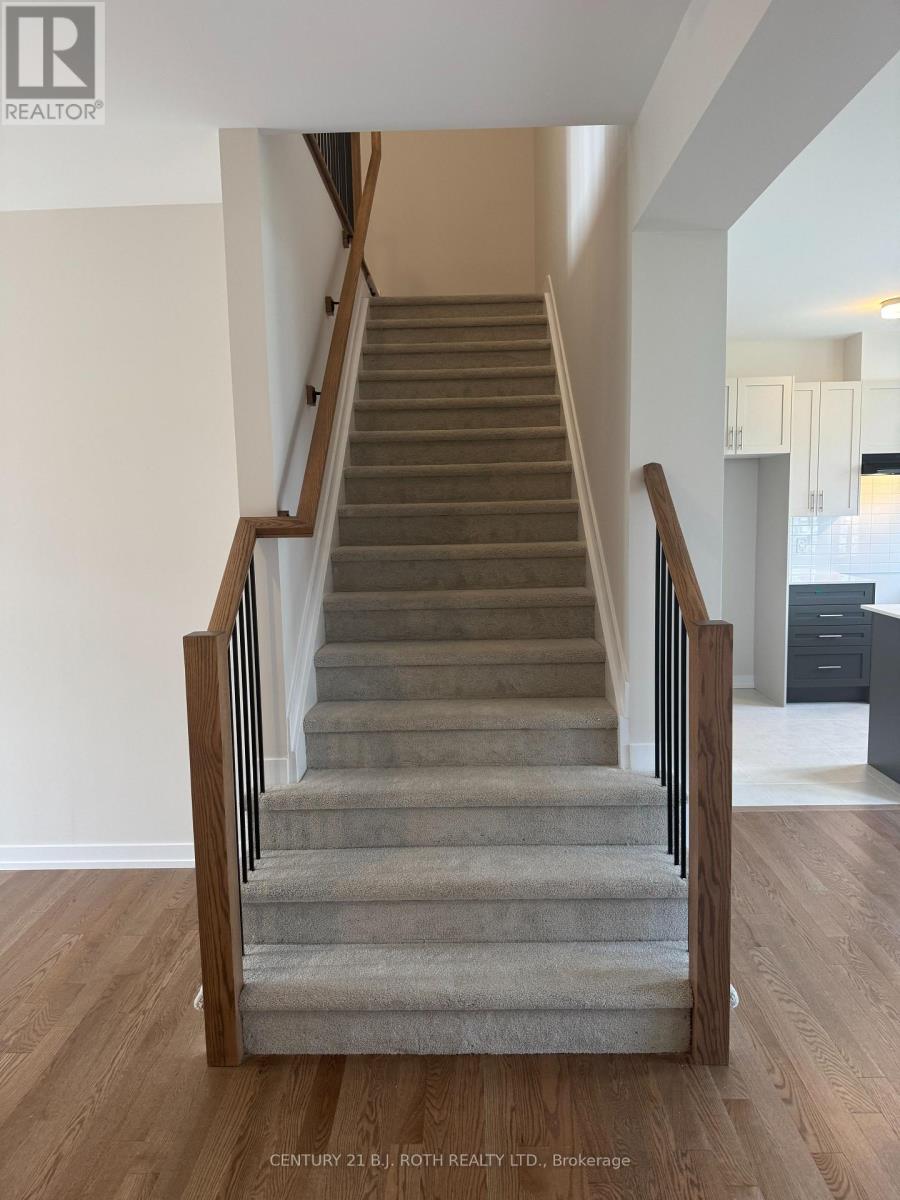 944 Seagrave Lane, Ottawa, Ontario  K0A 2Z0 - Photo 3 - X12764498