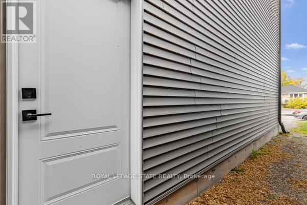 37 Delena Avenue S, Hamilton, Ontario  L9H 1B7 - Photo 39 - X12764510