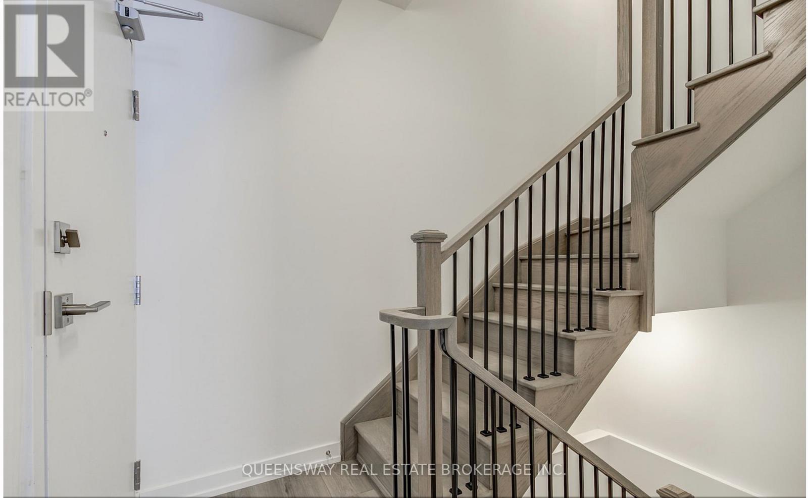 3079 Pharmacy Avenue, Toronto, Ontario  M1T 1H8 - Photo 7 - E12752494