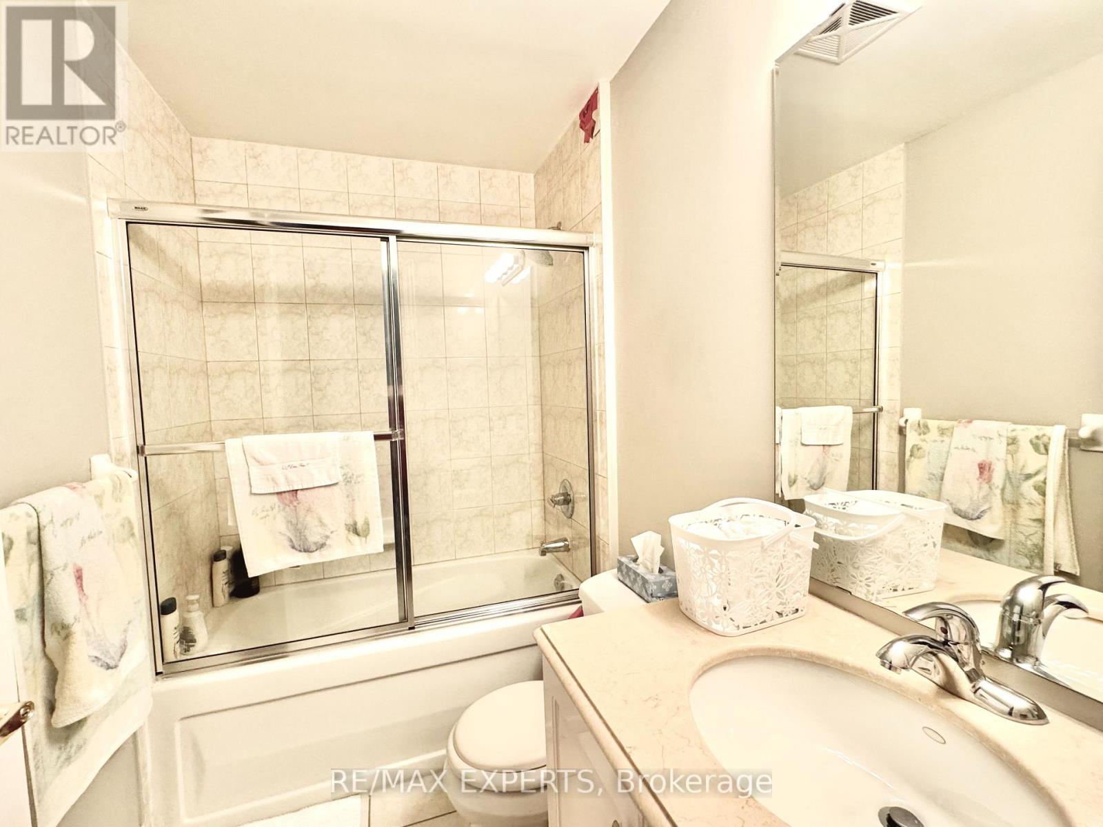 1008 - 9225 Jane Street, Vaughan, Ontario  L6A 0J7 - Photo 10 - N12764344