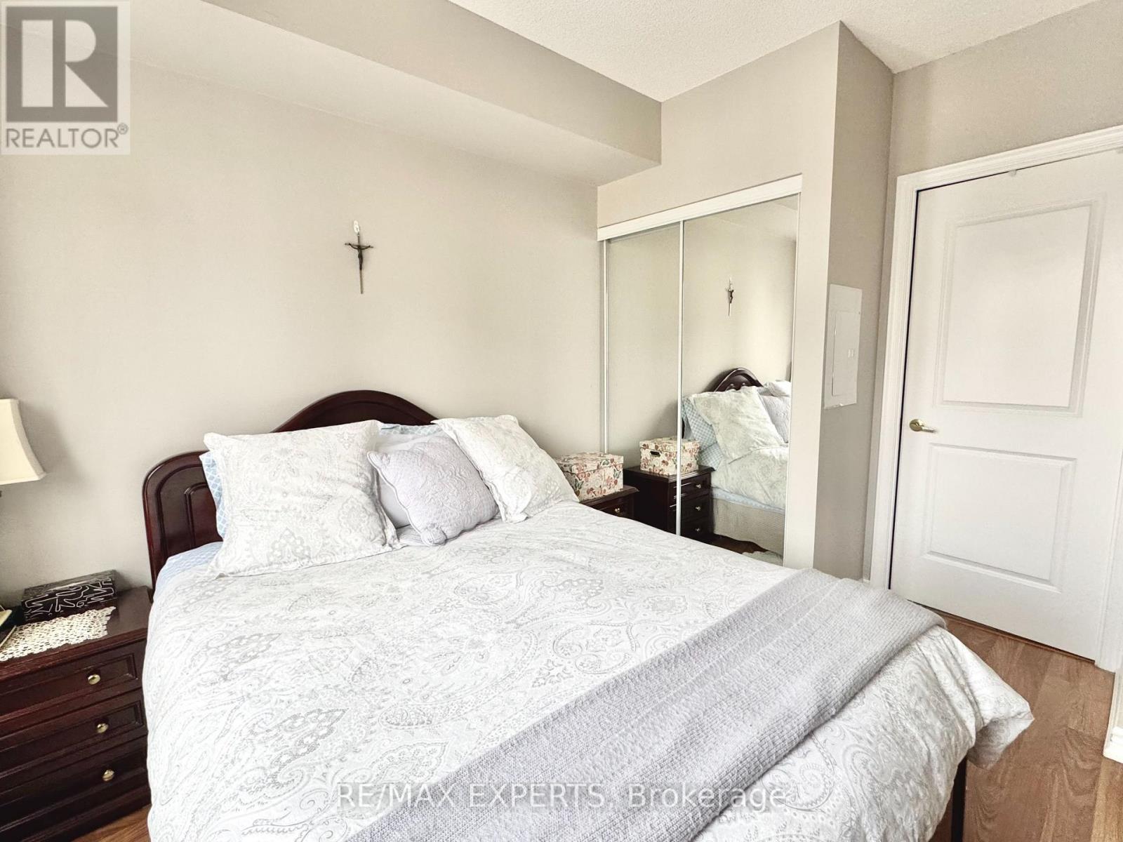 1008 - 9225 Jane Street, Vaughan, Ontario  L6A 0J7 - Photo 6 - N12764344