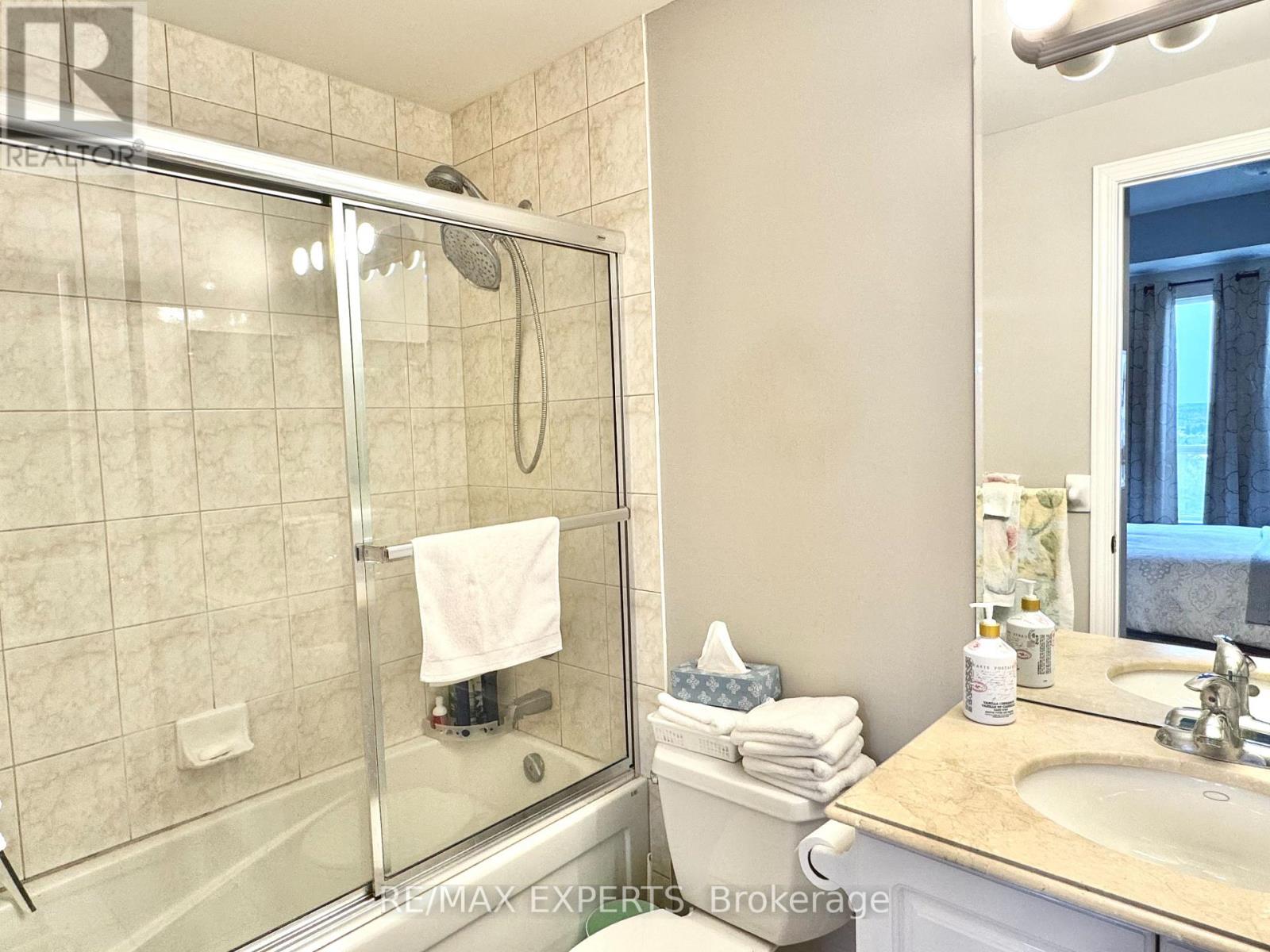 1008 - 9225 Jane Street, Vaughan, Ontario  L6A 0J7 - Photo 7 - N12764344