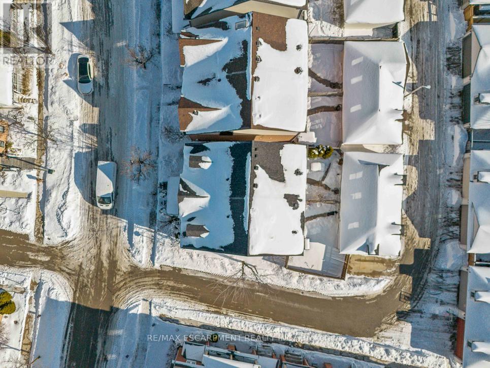 144 Littlewood Drive, Oakville, Ontario  L6H 6T7 - Photo 44 - W12763744