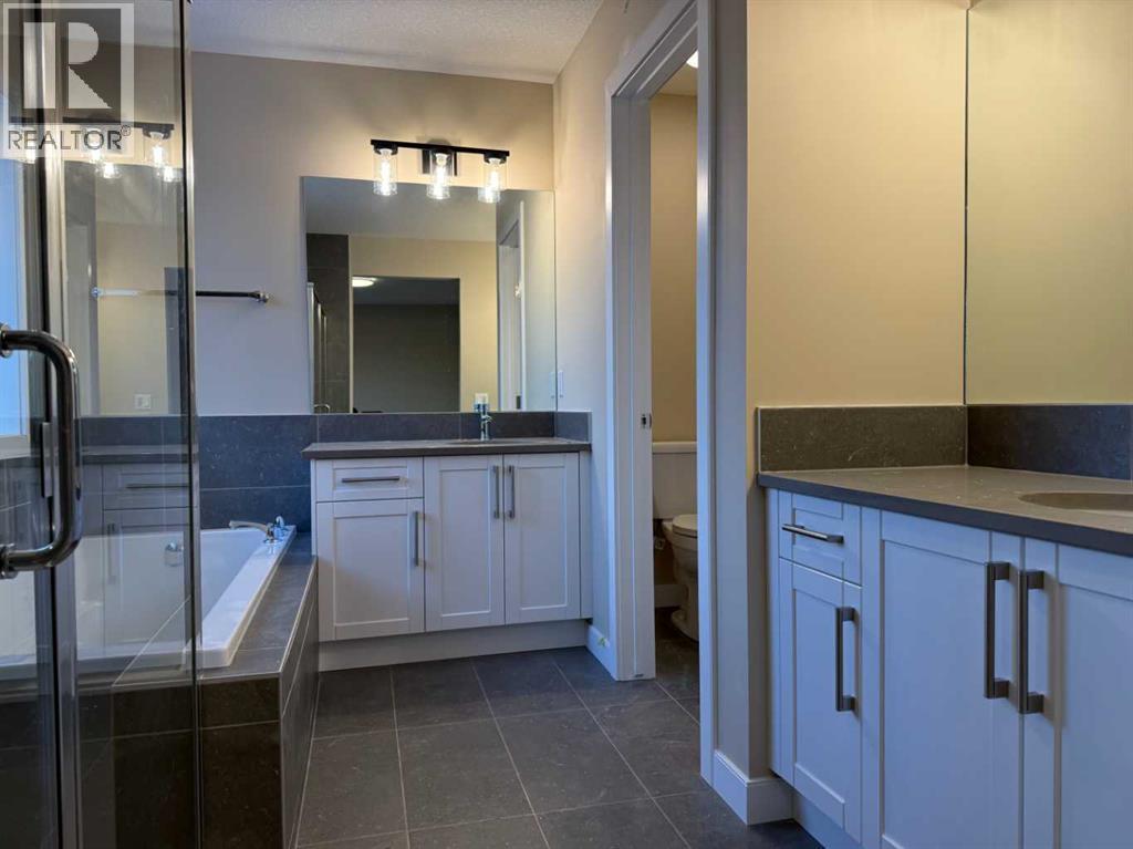 63 Sunrise Heath, Cochrane, Alberta  T4C 3C5 - Photo 36 - A2269947