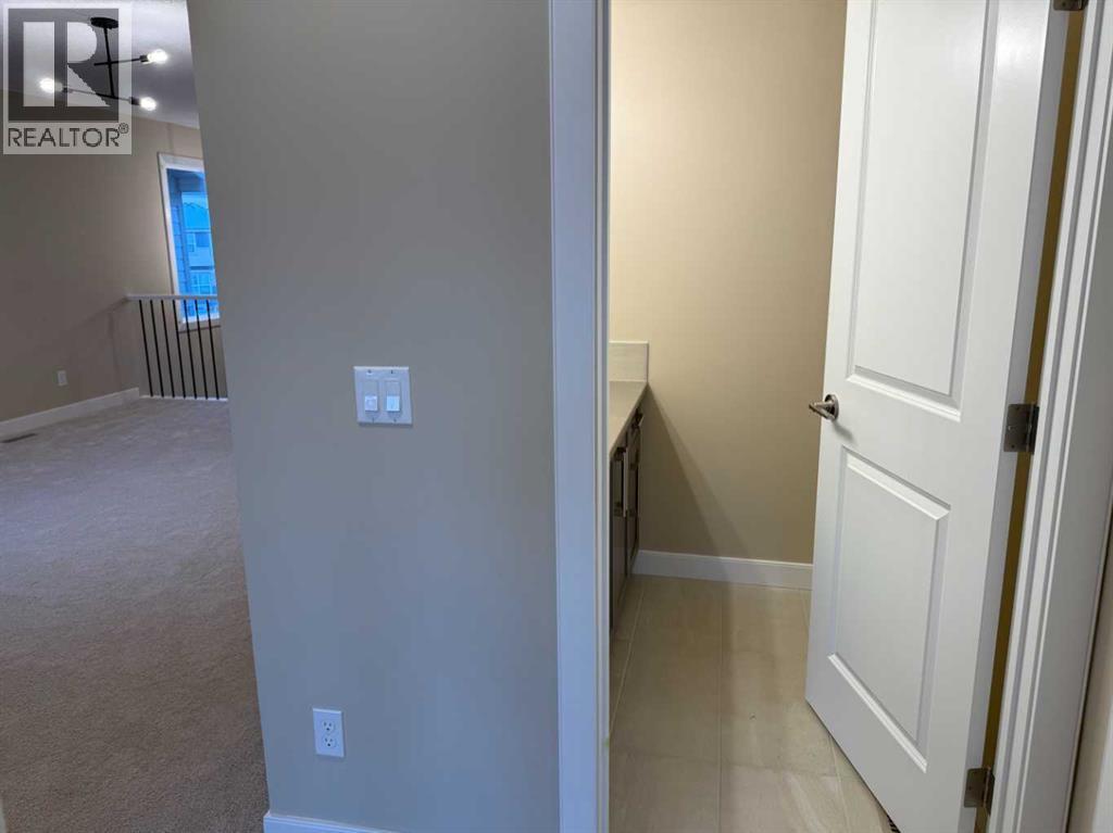 63 Sunrise Heath, Cochrane, Alberta  T4C 3C5 - Photo 28 - A2269947