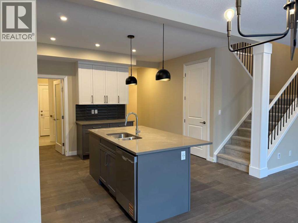 63 Sunrise Heath, Cochrane, Alberta  T4C 3C5 - Photo 16 - A2269947