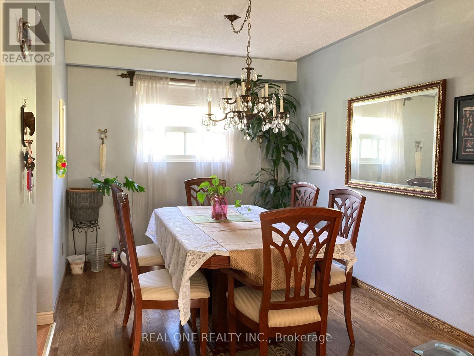 45 Chalet Road, Toronto, Ontario  M2J 3V3 - Photo 3 - C12764520